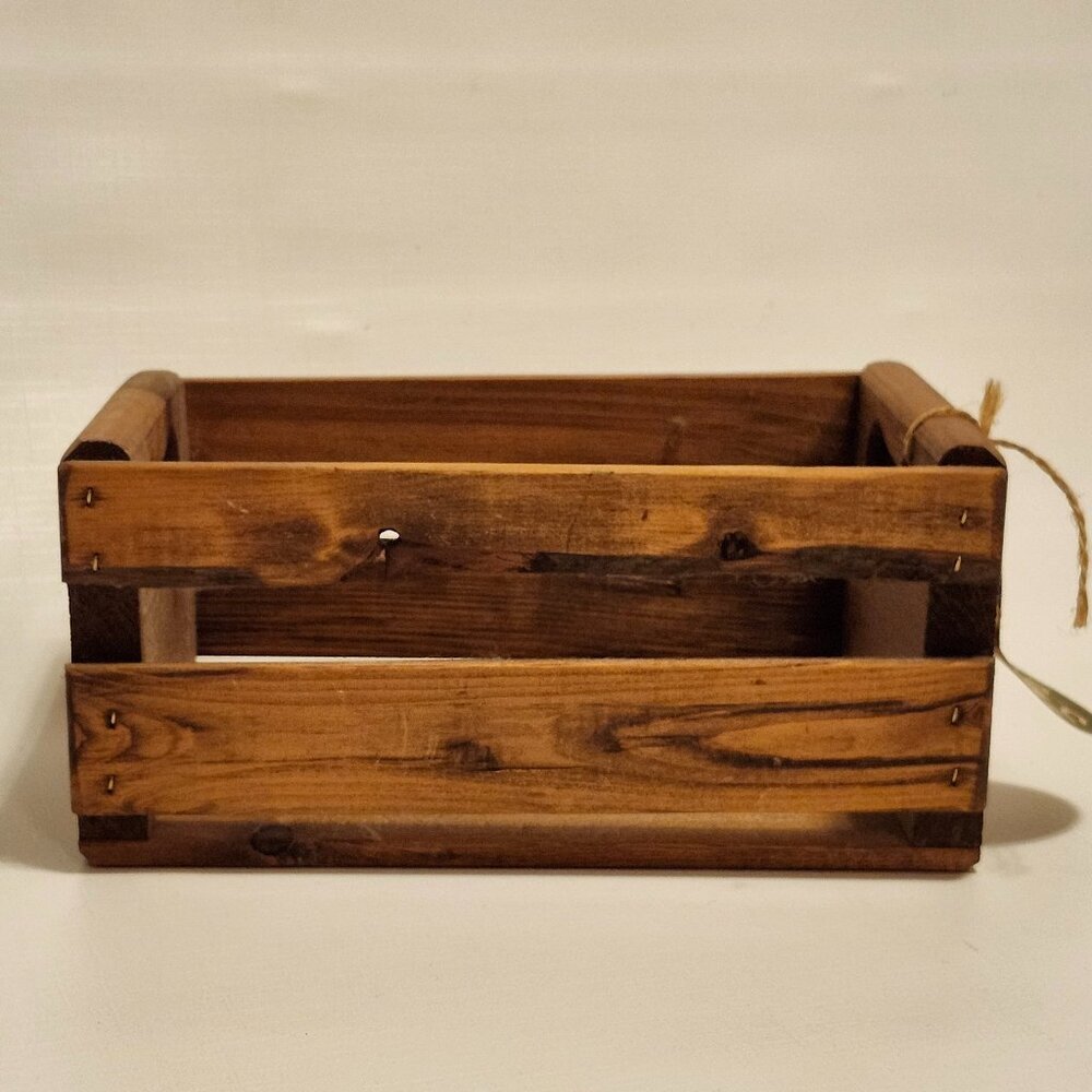 VINTAGE CANADIANA CLASSICS WOODEN CD STORAGE Crate BNWT PINE